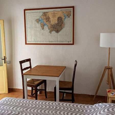 Bed and Breakfast Cala Vinagra House Carloforte  Exterior foto