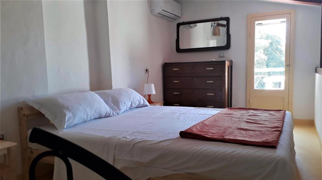 Bed and Breakfast Cala Vinagra House Carloforte  Exterior foto
