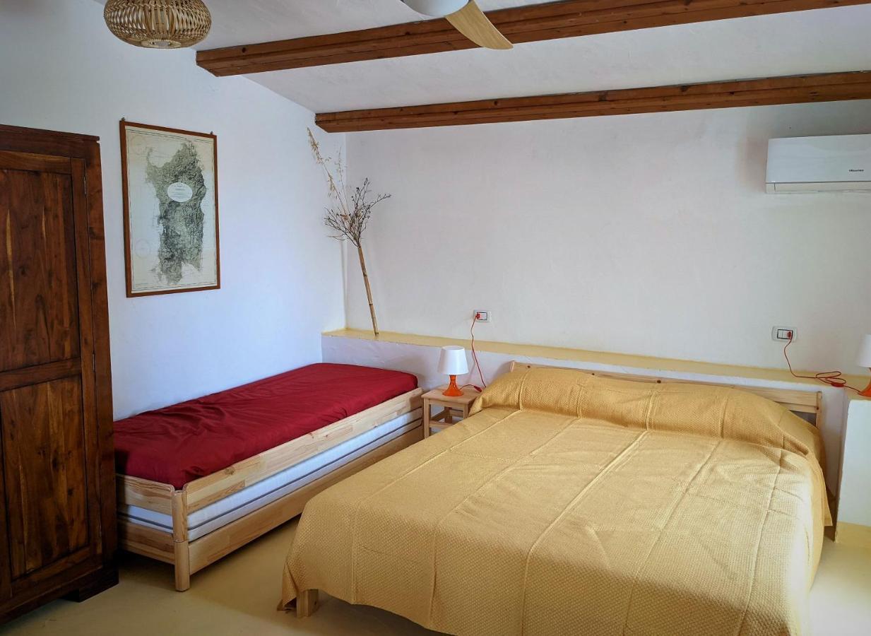 Bed and Breakfast Cala Vinagra House Carloforte  Exterior foto