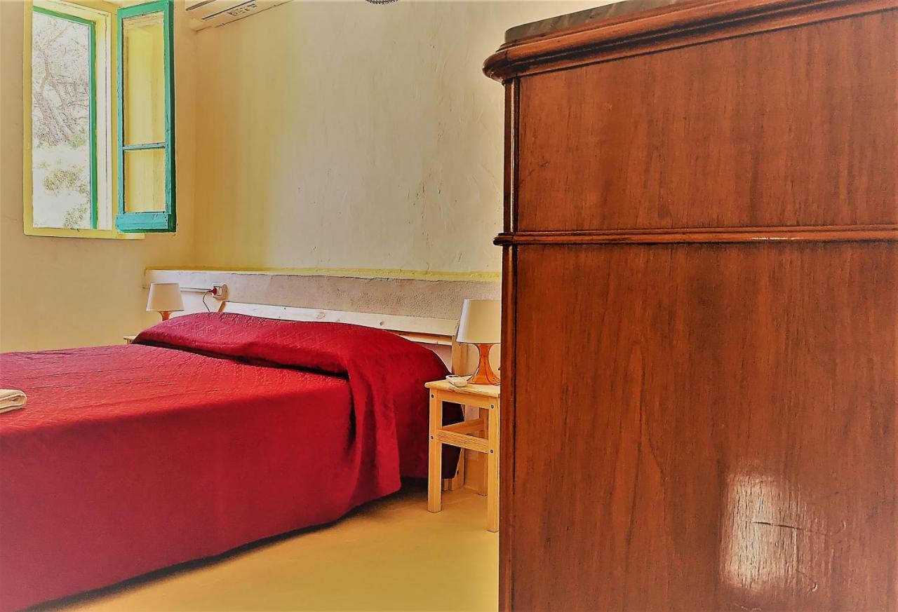 Bed and Breakfast Cala Vinagra House Carloforte  Exterior foto