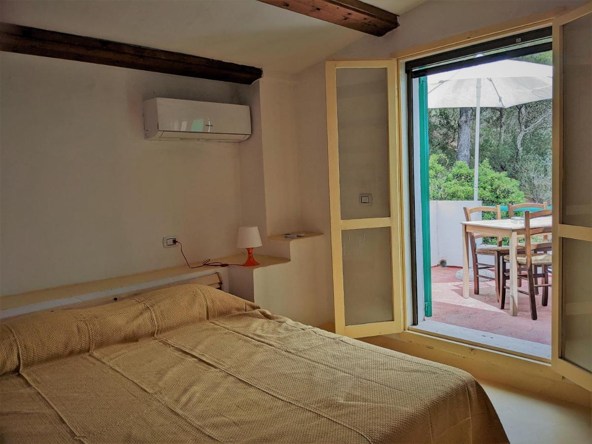 Bed and Breakfast Cala Vinagra House Carloforte  Exterior foto